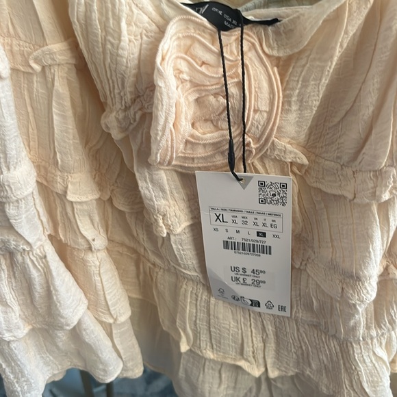NWT Zara Women's Cream Ruffle Top - Picture 3 of 4